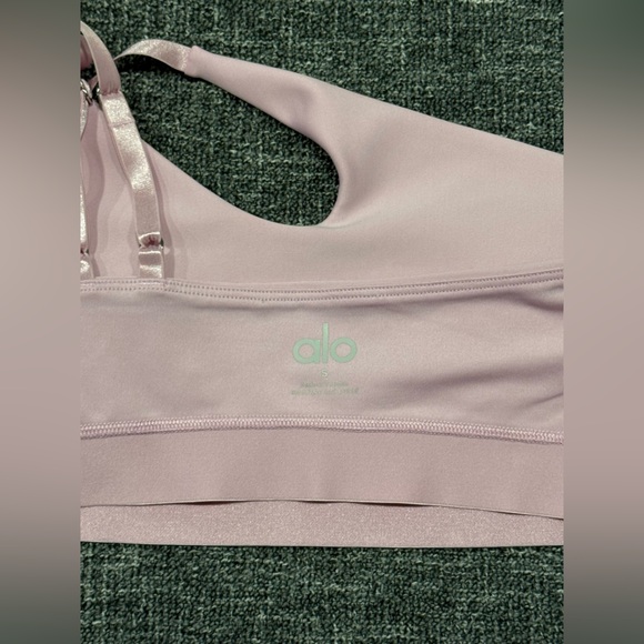 ALO YOGA Airlift All Nighter Sports Bra Sugarplum Pink sz Small One Shoulder - Picture 4 of 5